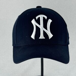 Zephyr Fitted Baseball Cap Hat Navy Blue Bulls Logo‎ Mens S/M